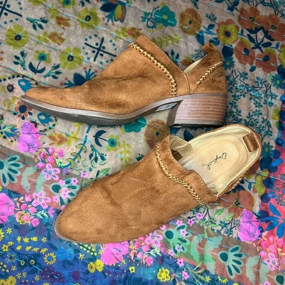 Qupid brown suede booties - Picture 3 of 5